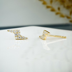 Pendiente de Oro Sólido de 14K con Diamante en Forma de Rayo, Diamante Cultivado en Laboratorio, Pendiente Elegante y Único para Mujer, Pieza Individual - Product Image 2