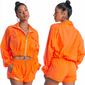 Conjunto de Chaqueta Corta y Pantalones Cortos Impermeables para Mujer, 100% Nailon, con Cuello Plegable, Chaqueta Corta Cortavientos y Pantalones Cortos de Lluvia, Dos Piezas - Product Image 4