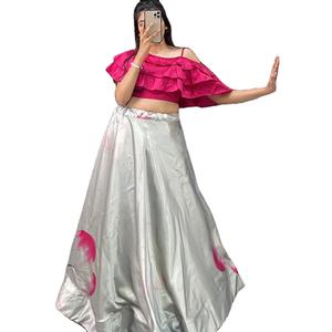 DERNIÈRE CONCEPTEUR SATIN TAPETA SOIE NUMÉRIQUE FLEUR IMPRIMÉE LEHENGA CHOLI - Product Image 1