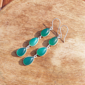 ต่างหูห้อยทรงหยดน้ำสามเม็ดประดับออนิกซ์สีเขียว ตัวเรือนทองเหลืองชุบเงิน สไตล์โบฮีเมียน สำหรับผู้หญิง เหมาะสำหรับงานปาร์ตี้ - Product Image 5