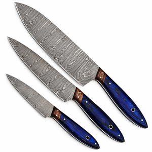 Ensemble de 3 couteaux de cuisine à motif Damas avec manches en bois bleu royal et lames argentées pour le chef, la découpe et la préparation des aliments - Product Image 3