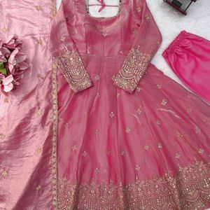 Robe en soie haut de gamme avec pantalon et dupatta pour femme, broderie de fils et de sequins, tenue de soirée ethnique de créateur, entièrement brodée - Product Image 6