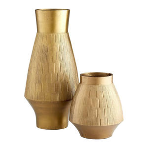 Jarrón Decorativo de Aluminio con Diseño Floral y Textura Martillada para Interiores de Hogar Contemporáneos - Product Image 1