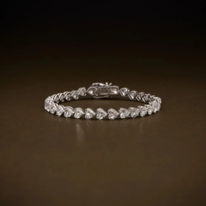 Pulsera de tenis con 40 diamantes de laboratorio talla corazón para mujer, certificada IGI, oro de 14K, elegante para bodas y fiestas. - Product Image 6