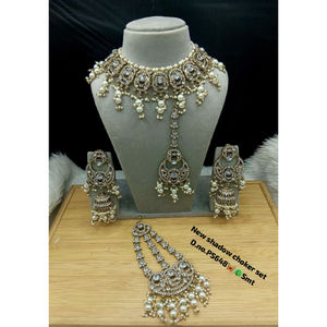 Parure de bijoux de luxe vintage en alliage plaqué rhodium avec strass en cristal : collier ras-du-cou, boucles d'oreilles, Maang Tikka, bague et bracelet – Nouveauté, idéal pour un cadeau - Product Image 1