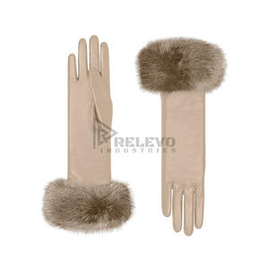 Gants longs en fausse fourrure pour femmes OEM, doux, chauds, luxueux, pour l'hiver - Product Image 6