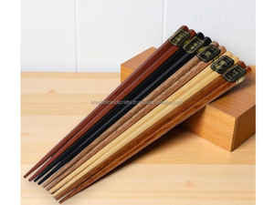 Palillos de madera lisos de lujo en caja de regalo ligera para eventos especiales cenas u ocasiones de regalo - Product Image 3