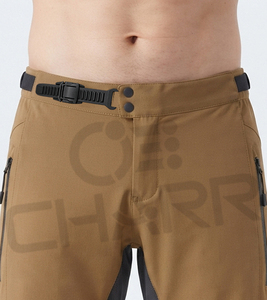 Shorts de VTT pour hommes de qualité supérieure, shorts à bretelles avec logo personnalisé, shorts de vélo de montagne avec poches zippées imperméables - Product Image 3