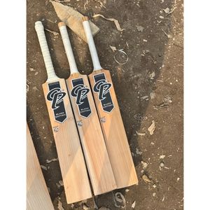 Bate de Críquet de Madera de Sauce Inglés de Primera Calidad, Edición Negra CP Sports, Profesional, Resistente, Ecológico, Ligero, 35-40 mm - Product Image 3