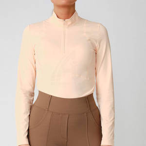 Camiseta de manga larga transpirable para equitación de mujer, capa base de alto rendimiento para montar a caballo de Alexandria Industries - Product Image 1