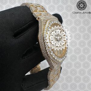 Montre à quartz analogique de luxe Charm_Jewells Tonneau sertie de diamants, 40 mm, bracelet en acier inoxydable jaune or, fermoir pliant, pour homme - Product Image 4