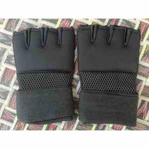 Guantes de Entrenamiento Profesionales con Almohadillas Internas Acolchadas, Transpirables, de Medio Dedo, con Correa de Muñeca Ajustable Extra Larga Integrada - Product Image 6