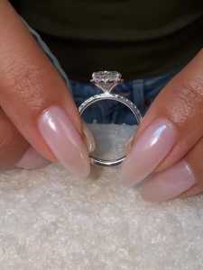 Bague de Fiançailles Solitaire en Or 14K, Certifiée IGI, Ovale, Sertie de Griffes, Halo, Bande Droite, Style Moderne Minimaliste, pour Mariage et Fête, Vente en Gros - Product Image 3