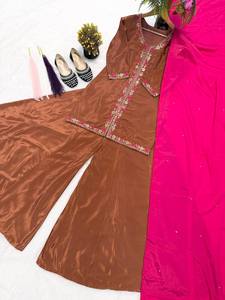 Elegante Conjunto Kurti Palazzo Marrón con Dupatta Rosa para Mujer – Traje Étnico de Diseñador para Fiesta con Bordado Minimalista - Product Image 5