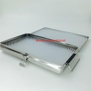 ถาดสเตนเลสขนาดใหญ่สำหรับฆ่าเชื้อแบบขายส่งของไบซัน พร้อมแผ่นซิลิโคน 2 ชิ้น |   กล่องจัดเก็บเครื่องมือผ่าตัดแบบแมนนวล CE - Product Image 4