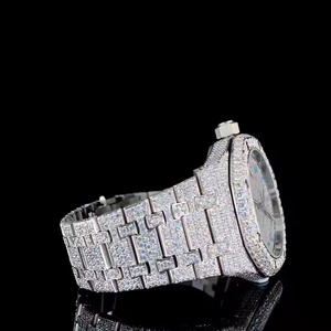 Montre de luxe pour homme à cadran glacé en quartz et moissanite, haute brillance, style hip-hop, montre tendance - Product Image 1