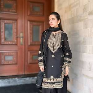 Ensemble haut-bas et dupatta pour femmes avec fil et séquence - Product Image 4