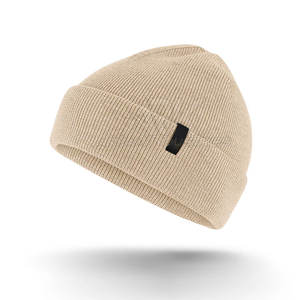 Gorro de Invierno Gris de Primera Calidad, Personalizable con Logotipo, Gorro de Punto Jacquard Cómodo y Personalizable - Product Image 2