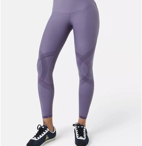 Leggings de yoga para niñas al por mayor, de cintura alta, para fitness, con diseño cruzado en V, tie-dye, deportivos, levanta glúteos, transpirables y de compresión. - Product Image 1