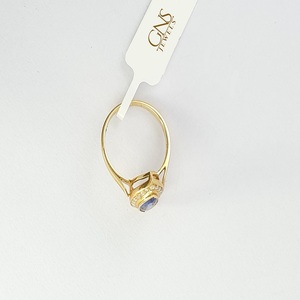 Bague fine en or jaune 18 carats pour femme, saphir bleu, design moderne et élégant, bijoux de créateur, cadeau de mariage, accessoire de mode, luxe - Product Image 6