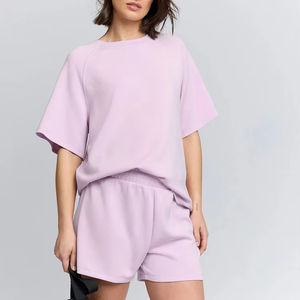 Ensemble T-shirt et short pour femme, coton premium, tenue d'été, fabrication sur mesure OEM, vêtements décontractés de haute qualité pour femme - Product Image 1