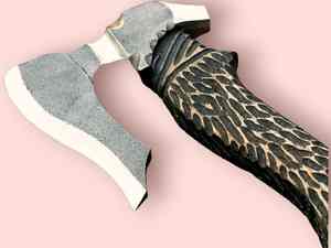 Hache en acier au carbone forgée à la main avec lame longue et manche texturé élégant, hache de Viking pour couper la pizza, meilleure hache en vente - Product Image 2