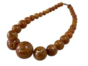 Collier en résine avec perles, bijoux personnalisés, couleur et design de perles sur mesure. - Product Image 2