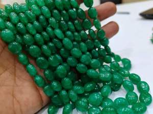 เบริลสีเขียวมรกตธรรมชาติ รูปไข่ แบบเรียบ ยาว 8 นิ้ว - Product Image 2