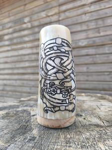 Mug en corne naturelle écologique fait main avec un motif de nœud celtique classique, tasse à boire durable pour les fêtes de bière et de vin - Product Image 6