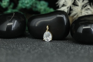 Colgante de Moissanita con Corte de Pera a Precio de Fábrica, Chapado en Oro, Plata 925, Collar Minimalista para Mujer - Product Image 4