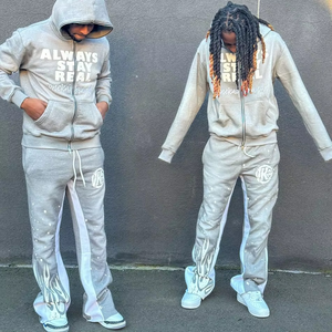 Ensemble de survêtement personnalisé imprimé avec pantalon évasé, sweat à capuche oversize en coton épais et joggers évasés pour femme - Product Image 2