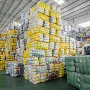 Ropa Infantil de Segunda Mano al Por Mayor en Fardos - Alta Calidad, MOQ para Material de Poliéster/Algodón NG, Unisex para Todas las Temporadas - Product Image 1