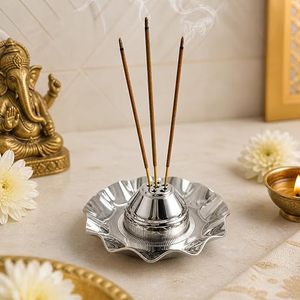 Brûleur d'encens artisanal indien pour usage religieux, support pour agarbatti toutes saisons - Product Image 6