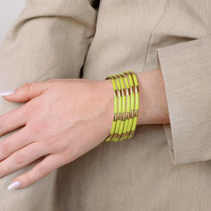 Brazaletes de Resina y Latón Hechos a Mano, Joyería Étnica de Moda, Proveedor Mayorista, Tradicionales Indios para Bodas, Decorativos Chapados en Oro - Product Image 3