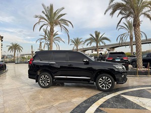 Toyota Prado VXR Usado 2023 - Product Image 4