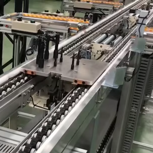 Nouveau Convoyeur à Chaîne à Double Vitesse SS41 Revêtu de Poudre, Doté d'un Système de Manipulation des Matériaux Intégré à Trois Points pour - Product Image 1