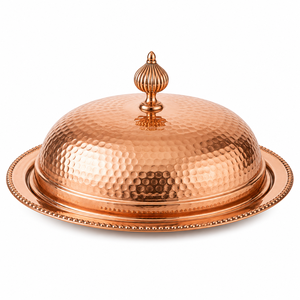 Plateau de service alimentaire en cuivre martelé artisanal avec couvercle en dôme, plateau de luxe pour buffet, plateau de service pour hôtel, restaurant, traiteur, plat de service pour la maison - Product Image 1
