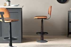 Chaise de bar Narwana haut de gamme très demandée, en cuir, structure en fer, marron foncé, pivotante, avec repose-pieds, pour cuisines et hôtels - Product Image 6