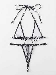 Ensemble bikini triangle noir et blanc uni pour femme, maillot de bain deux pièces sexy à dos nu, écoresponsable, coupe minimale devant - Product Image 4