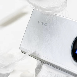 Teléfono Plegable Original Usado Vivo X Fold 3, 5500mAh, 100W SuperVOOC, Snapdragon 8 Gen 2 Octa Core, Tres Cámaras Traseras, 5G - Product Image 3