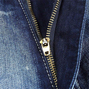 กางเกงยีนส์ขาสั้นสีน้ำเงินลำลองสำหรับผู้ชาย ขายส่งจากโรงงาน ดีไซน์ลายทางหลายกระเป๋า สไตล์สตรีทแวร์สำหรับฤดูร้อน รับสั่งทำได้ - Product Image 4