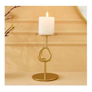 Candelabro de Metal de Alta Calidad con Forma de Pulpo, Candelabro Hecho a Mano, Ideal para Centros de Mesa en Bodas y Fiestas - Product Image 4