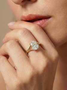 Diamant de laboratoire premium en or jaune 14 carats pour femme, coupe radiante 1,2 carats, VVS brillant, certifié IGI, pour mariage et fiançailles, style vintage - Product Image 3