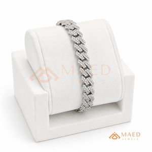 สร้อยข้อมือเงินประดับเพชรโมอิสซาไนต์แบบไมโครเพฟ สร้อยข้อมือแฟชั่นสำหรับใส่ทุกวัน ของขวัญสไตล์ไมอามี ชิคาโก สำหรับผู้ซื้อชาวเมืองไมอามีและชิคาโก - Product Image 5