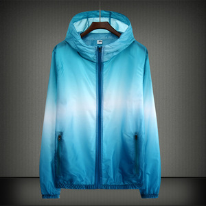 เสื้อแจ็คเก็ตกันลมมีฮู้ดไล่เฉดสี แบบ unisex แห้งเร็ว น้ำหนักเบา ปิดด้วยซิป สวมใส่สบายๆ สำหรับฤดูร้อน ทำจากวัสดุโพลีเอสเตอร์ - Product Image 4