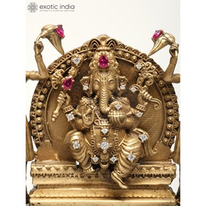 Pequeño Lord Ganapati sentado de 3 \ "con Riddhi y Siddhi Brass Idol para salpicadero de coche o decoración del hogar - Product Image 4