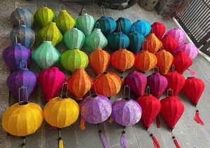 Lanternes vietnamiennes en soie faites à la main, forme fantaisie, orange, bleu, blanc, décoration suspendue en tissu pour mariage, décoration de la maison - Product Image 3