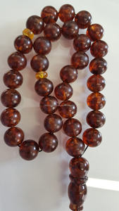 Tasbih en résine ambre foncé royal, perles de prière islamiques, misbaha, subha, chapelet pour dhikr, méditation, culte musulman et prière quotidienne - Product Image 4