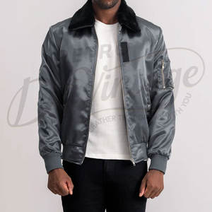 Chaqueta Bomber Gris Satinado para Hombre con Cuello de Piel Sintética, Abrigo de Invierno Estilo Piloto con Cremallera, Bolsillos Utilitarios y Acolchado Cálido - Product Image 1