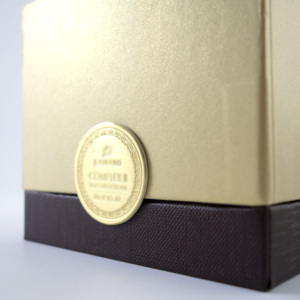 Coffret Cadeau Télescope Carré de Luxe pour Soins de la Peau avec Design Multi-Niveaux, Impression Dorée sur Papier d'Art, Origine Taïwan, Personnalisable - Product Image 2